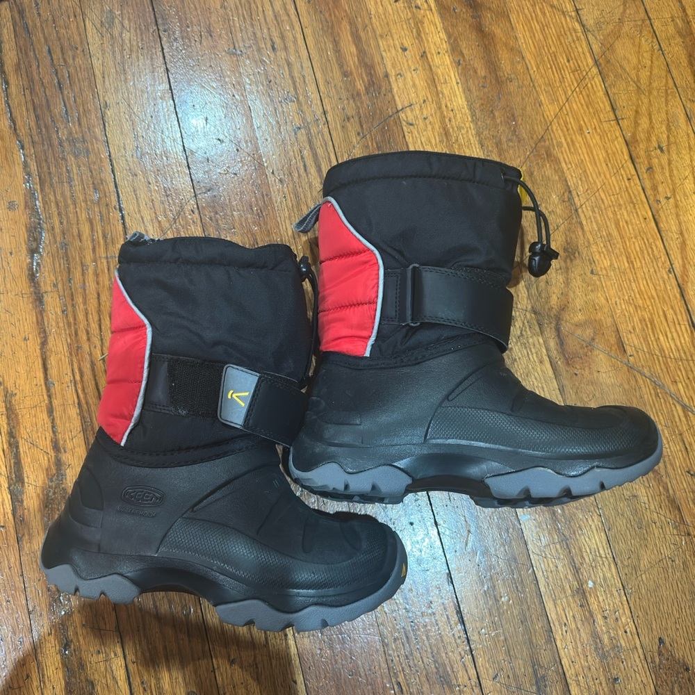 Keen Lumi II Snow Boots for Kids